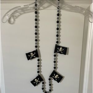 Pirate 🏴‍☠️ costume necklace EUC